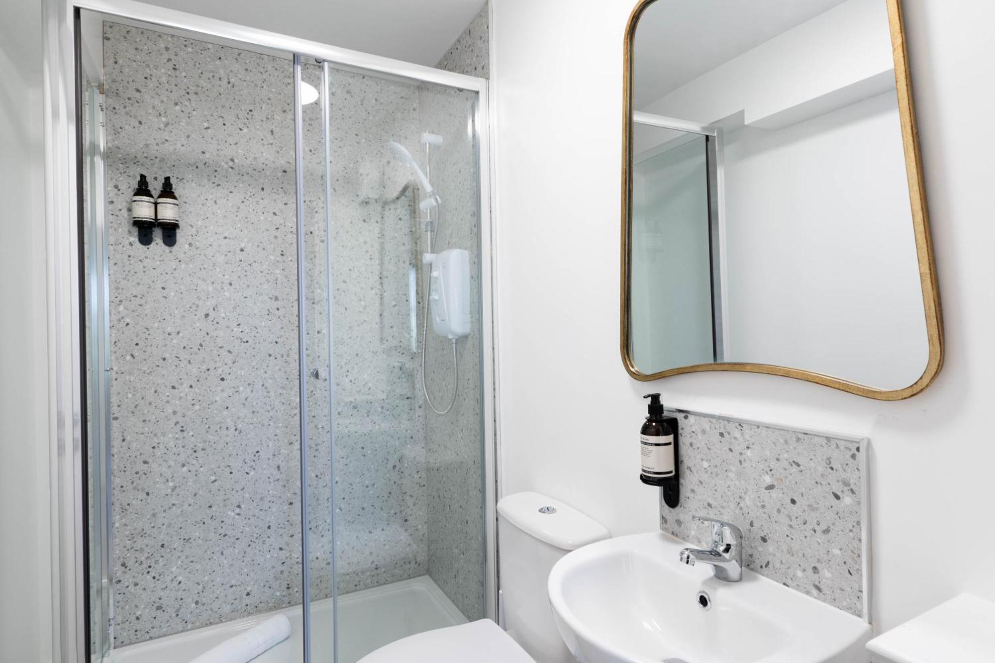 Wellington Place I Your Apartment Bristol Kültér fotó